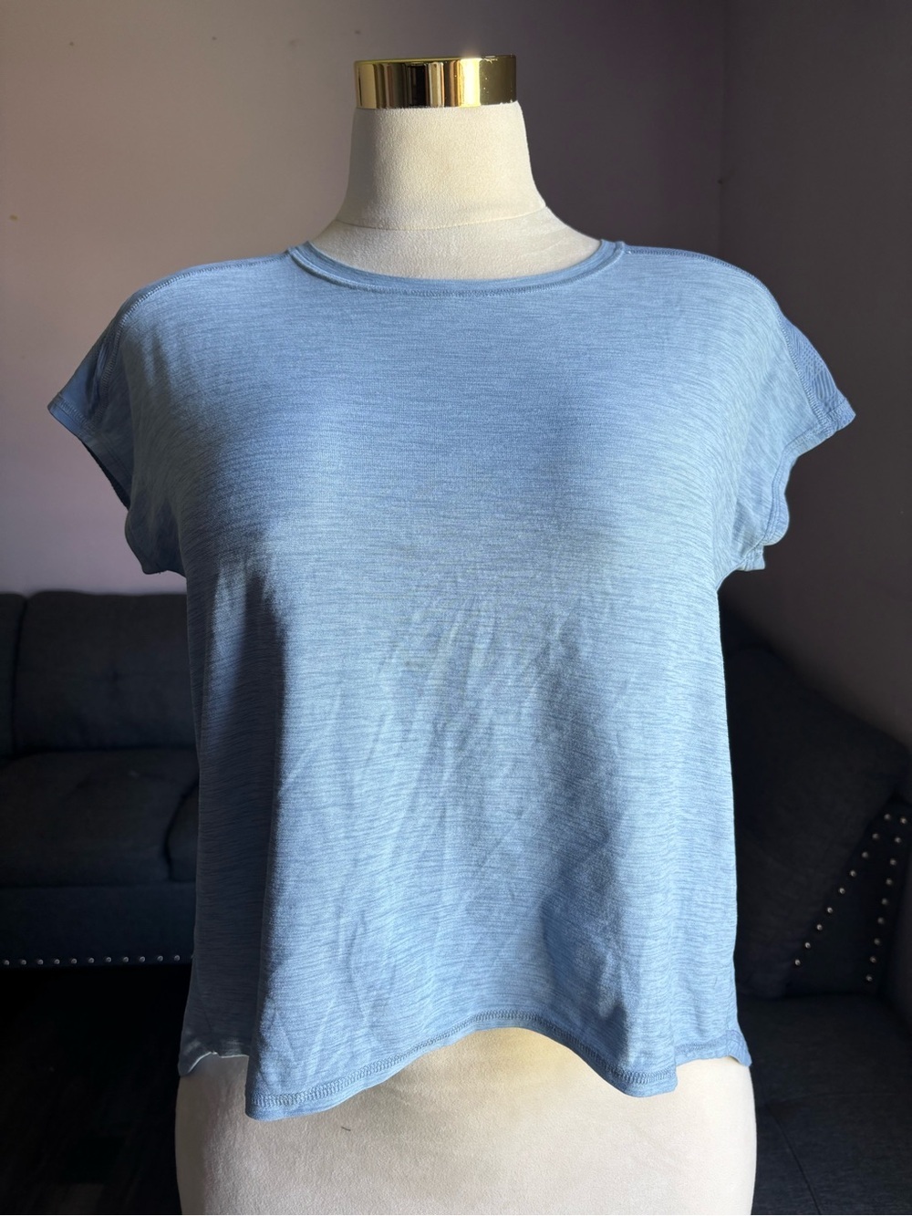 Old Navy Light Blue Cropped Crewneck Tee